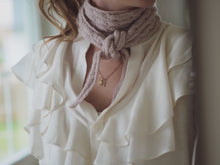 Last inn bildet i Galleri-visningsprogrammet, Lunt flettesjal