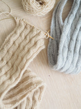 Last inn bildet i Galleri-visningsprogrammet, Lunt flettesjal