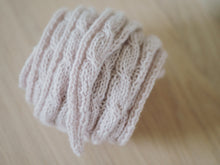 Last inn bildet i Galleri-visningsprogrammet, Lunt flettesjal