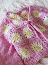 Last inn bildet i Galleri-visningsprogrammet, Daisy cardigan