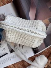 Last inn bildet i Galleri-visningsprogrammet, Classic Clutch
