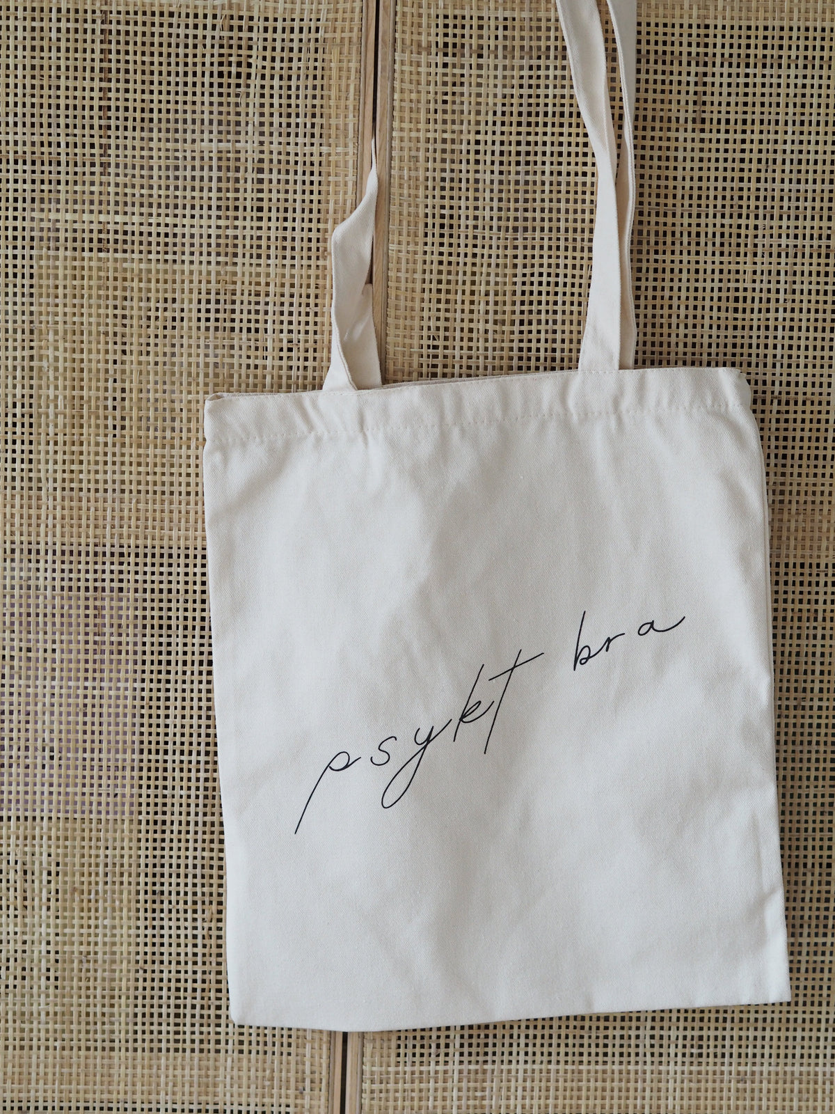 Tote bag